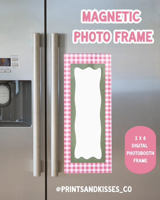 Magnetic Digital Photo Booth Frame : Strawberry Picnic
